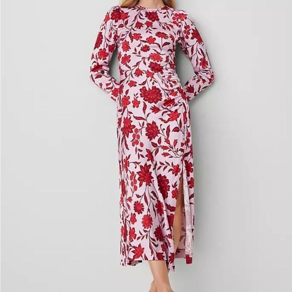 ANN TAYLOR Ruched Midi Dress Pink‎ Red Satin Floral Round Neck Slit Size 2P - Picture 3 of 16
